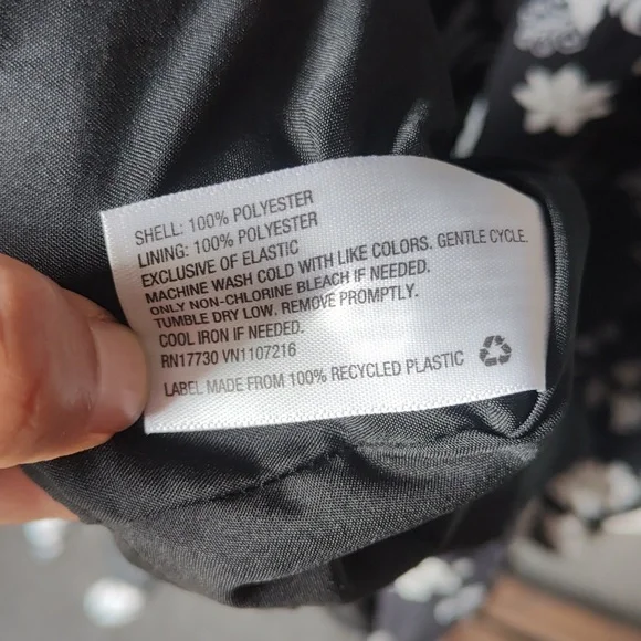 Isabel Maternity Black and White Floral Long Sleeve Dress NWT Size S Sheer Lined - Picture 7 of 9